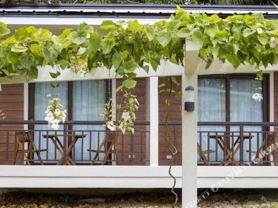 Solina Beach & Nature Resort Carles Exterior foto
