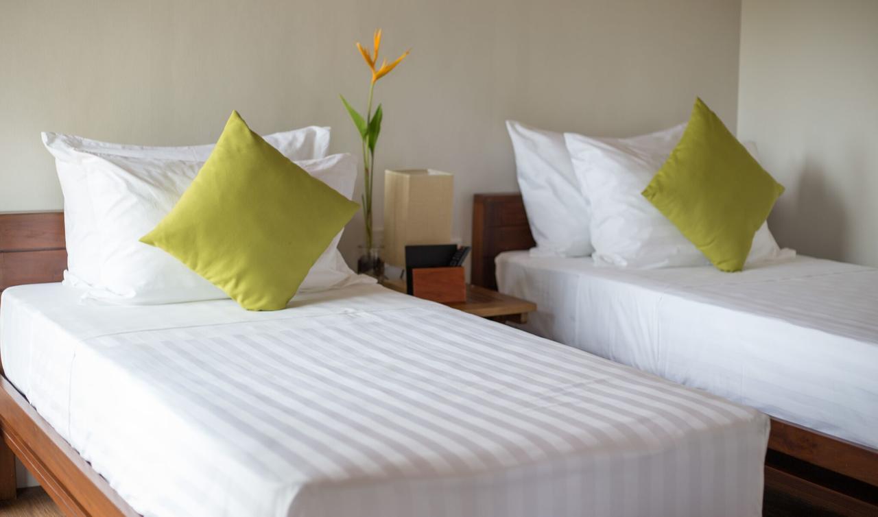 Solina Beach & Nature Resort Carles Exterior foto