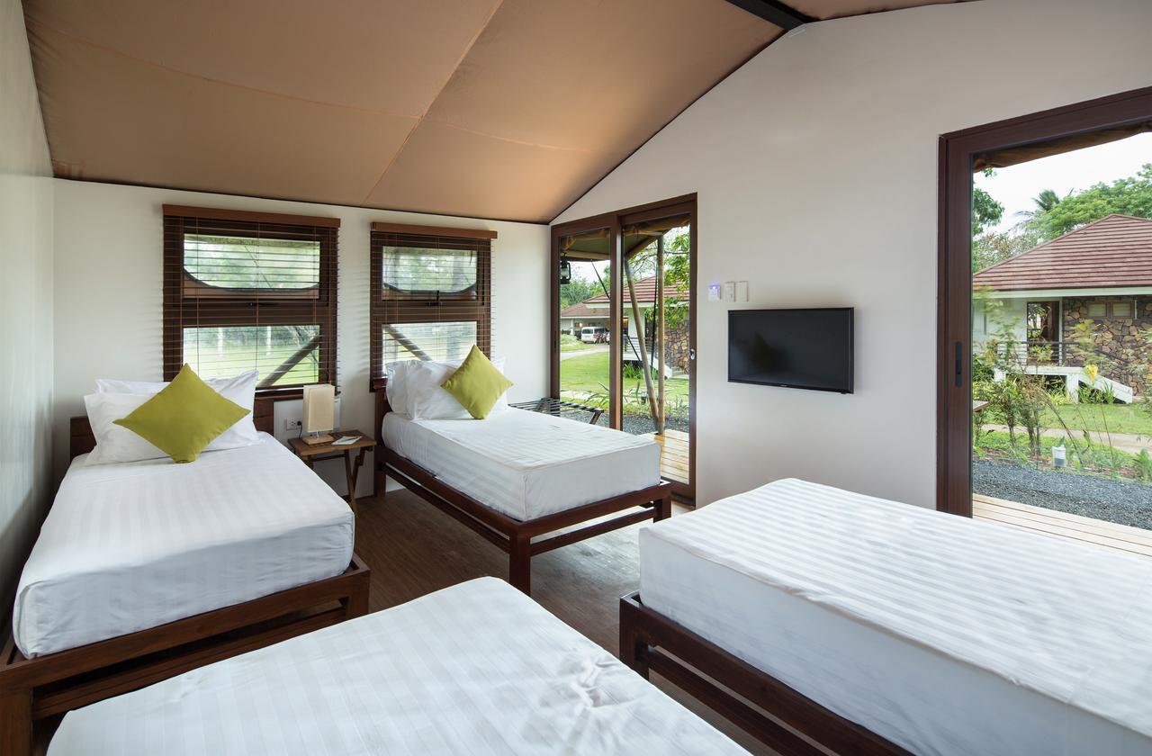 Solina Beach & Nature Resort Carles Exterior foto